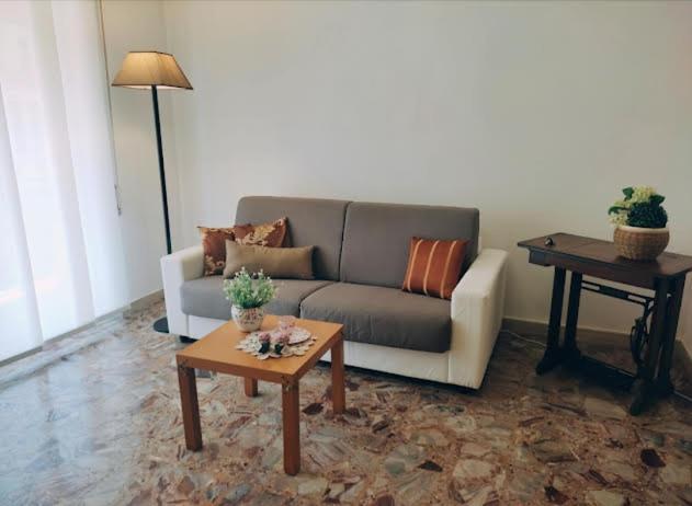Appartamento Delizioso Con Terrazzo In Centro-Delicious Apartment With Terrace Sanremo Eksteriør billede