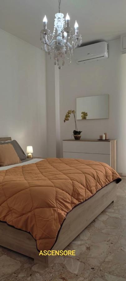 Appartamento Delizioso Con Terrazzo In Centro-Delicious Apartment With Terrace Sanremo Eksteriør billede